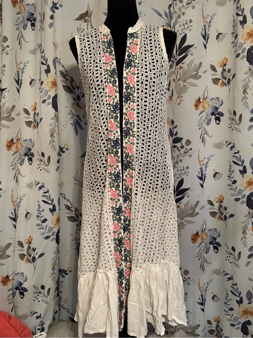 Sleeveless White Crochet Maxi Cardigan with Pink Floral Trim B10